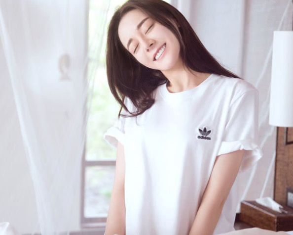 热巴类似款！Adidas阿迪达斯 LOGO小标男款T恤 多色凑单折后价$15.99（约107元）