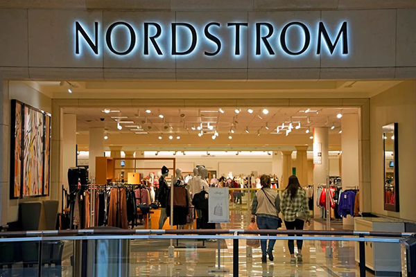 Nordstrom Rack 和 Nordstrom 是同一家吗？