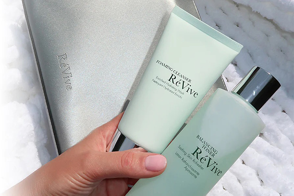 Revive Skincare 官网全场护肤限时无门槛8折，满赠正装更新乳液+4件套
