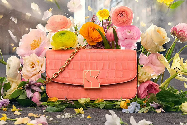 Kate Spade 美国官网全场7折促销，总统日5折专区也参加