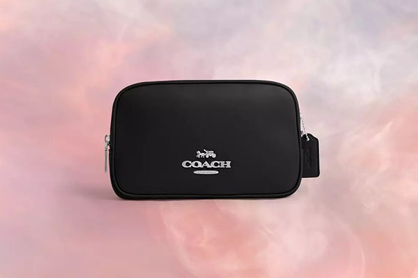 Coach Outlet 蔻驰奥莱店现有甄选包袋额外8折促销，美境免邮