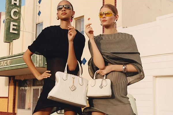 Tory Burch 美国官网现有私密特卖会低至4折+额外9折，半年一次