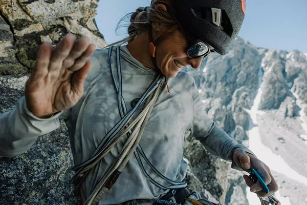 Mountain Hardwear 美国官网甄选男女服饰低至25折促销，会员美国包邮