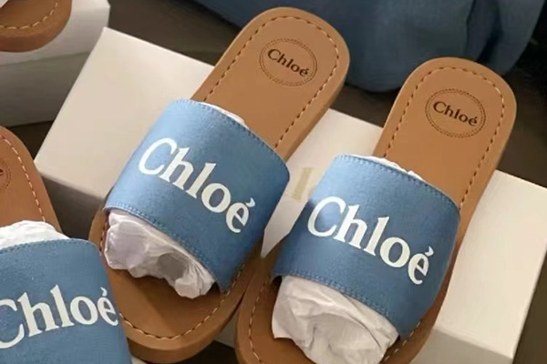 【Chloe】成‮款人‬的3-4折，大量童鞋‬补货，都有36-38码