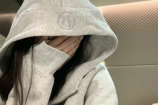 【Lululemon】6折补货！爆款联‮灰名‬色全拉链/ ‮拉半‬链Scuba，好价又来咯！这次别再错过！