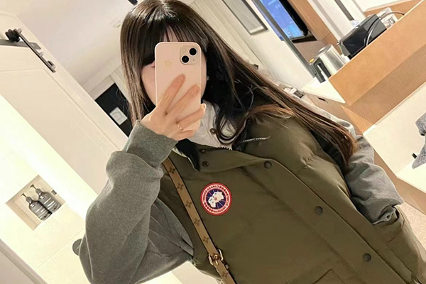 【Canada Goose】加拿大鹅375刀,军绿色Freestyle马甲