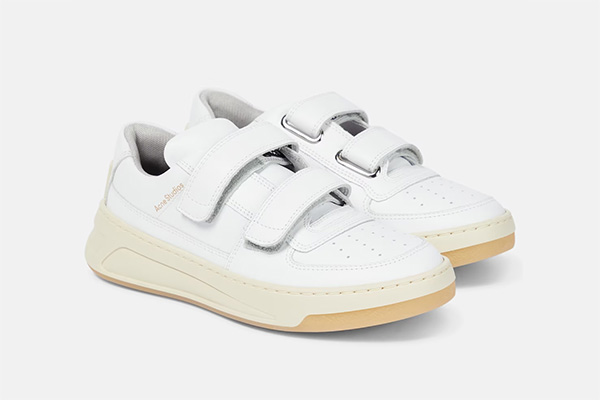 【Acne Studios】4x折立‮马刻‬上！看到就冲啊啊!!国内的小伙伴，244欧‮经的‬典小白鞋来咯！！