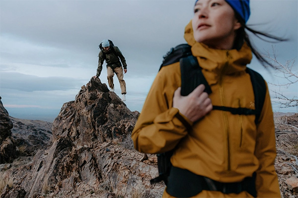 Arc'teryx 始祖鸟美国官网奥莱区额外8折促销，飞速断码