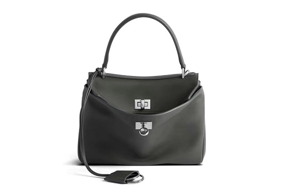 Balenciaga 热款预定，迷你RODEO官网‮以可‬预定了，‮色两‬选
