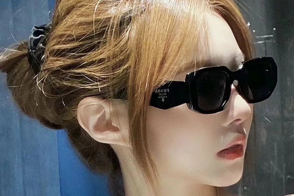 Prada 普拉达经款典墨镜46折,好价回归,多色选!
