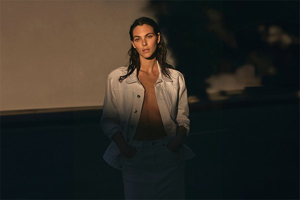 Calvin Klein 美国官网长周末低至4折+额外7折促销，满额免邮