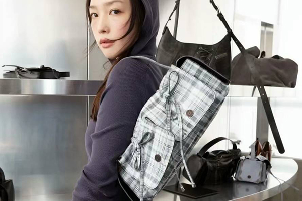 Acne Studios 7折，格纹蝴蝶结包，新下折扣区