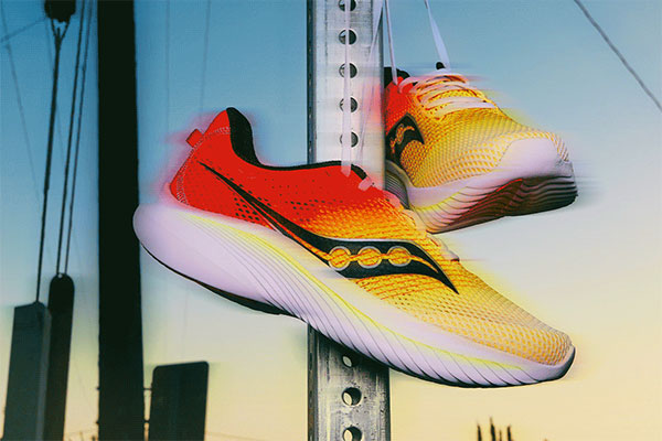 Saucony 美国官网现有甄选男女运动鞋低至6折+额外7折起促销，美境免邮