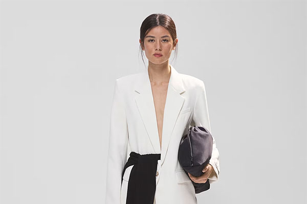  Aritzia 官网现折扣区低至3折促销