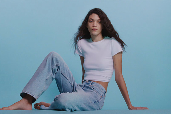 Aritzia 官网现有Warm Up Sale低至5折促销，最后3天