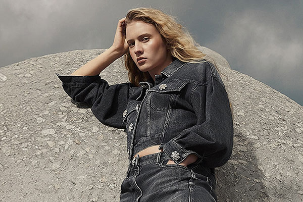 Allsaints 美国官网现有甄选时尚限时7.5折促销