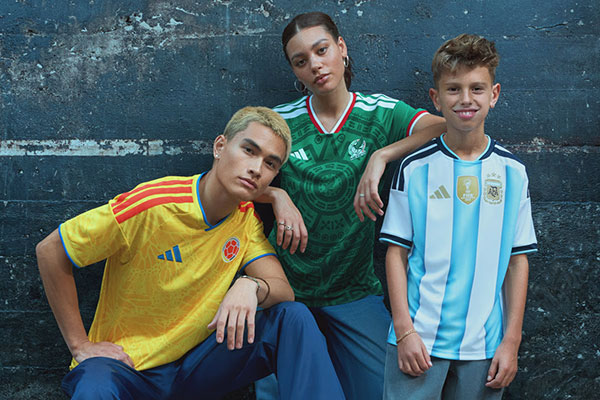 Adidas 美国官网年末大促低至4折促销