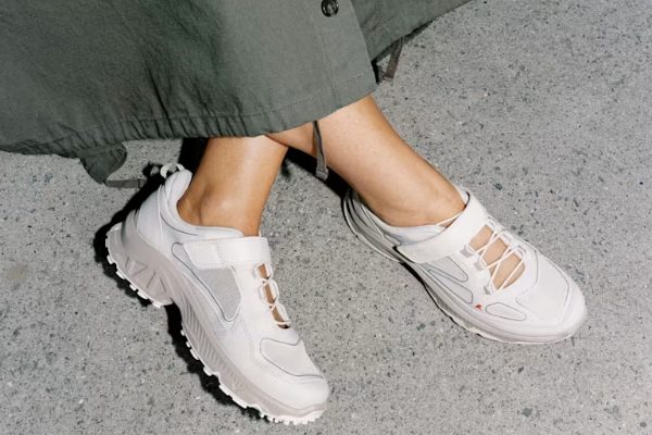 ECCO US Sale: Up to 40% Off, Qi Yandi's Style Just $99