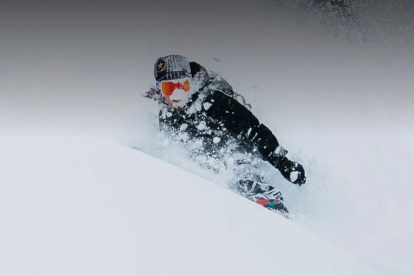 Burton Outlet Extra 10% Off: 2L Women's Jacket $86