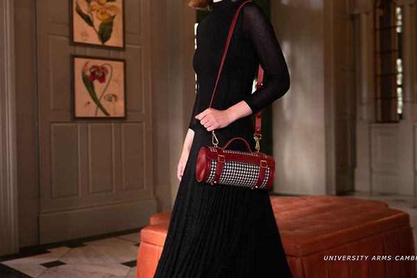The Cambridge Satchel 美国官网双十一精选包袋7折促销，满额免邮