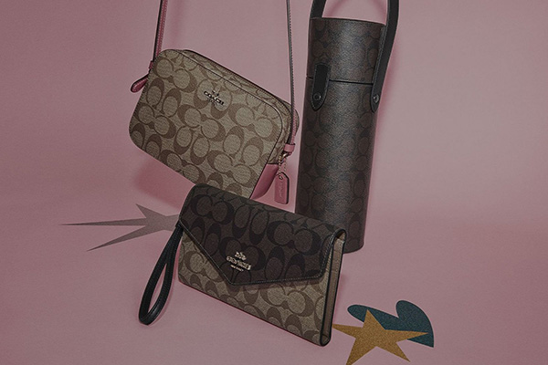 Coach Outlet 工厂店精选商品低至3折促销节日限定，印花包袋上新