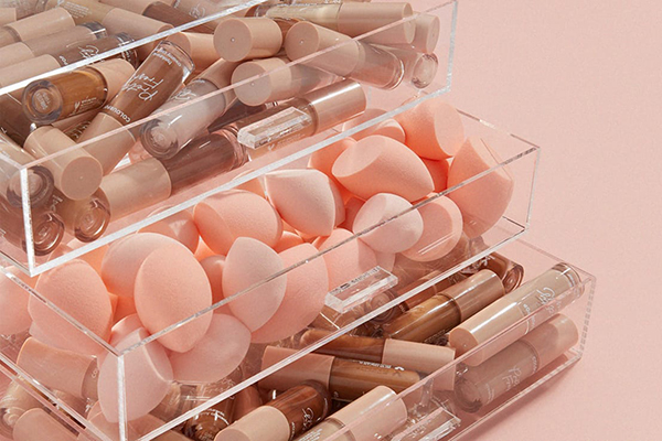 Colourpop 官网双十一全场彩妆无门槛7折促销，满额免邮