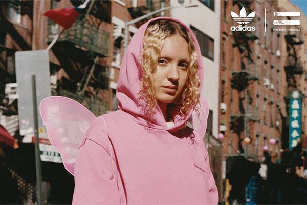 Adidas 香港官网精选商品最高享额外5折+满HK$1000额外9折促销，香港免邮