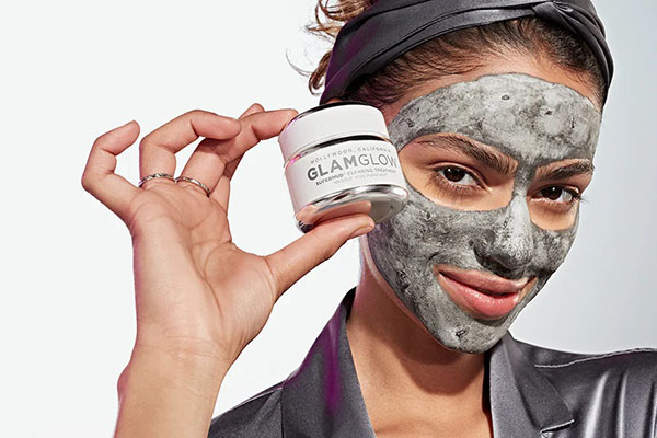 GlamGlow官网冬季大促精选商品低至5折 +部分额外9折促销，满赠好礼