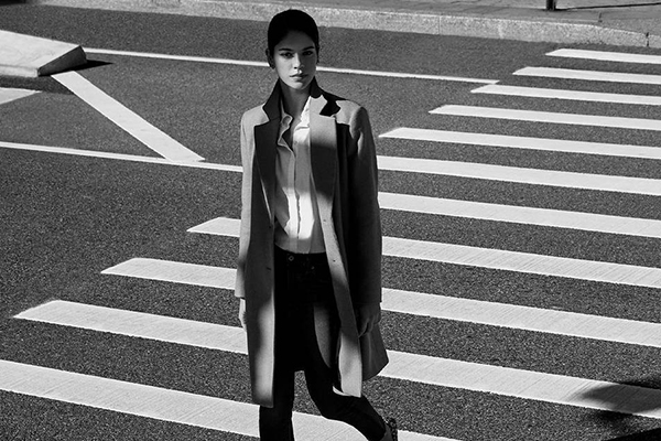 Stuart Weitzman美国官网现有精选鞋款低至5折促销，美国免邮