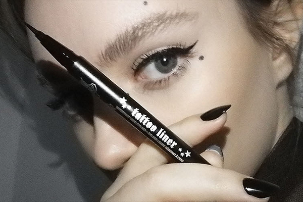 Kat Von D美国官网现有精选商品任意5件$50促销，收限量款粉饼