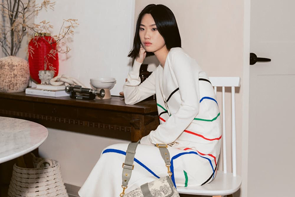 CHARLES&KEITH美国站新年大促正价商品85折促销，满额免邮