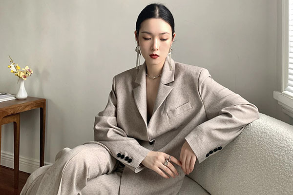 Farfetch中文站现有折上额外8折闪促开启，满额免邮中国