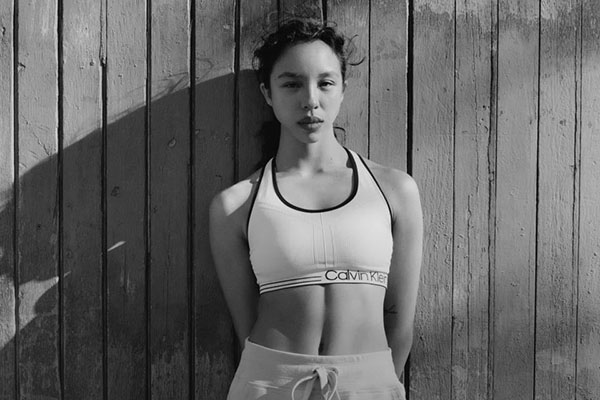 Calvin Klein美国官网精选服饰2件及以上享6折促销，满额免邮