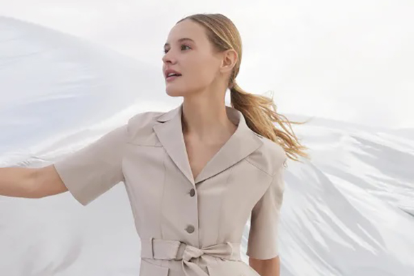 Neiman Marcus 尼曼现有精选时尚新品低至3折促销，美境免邮