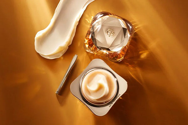 Cle de Peau Beauté美国官网全场最高满$500减$100促销，美国免邮