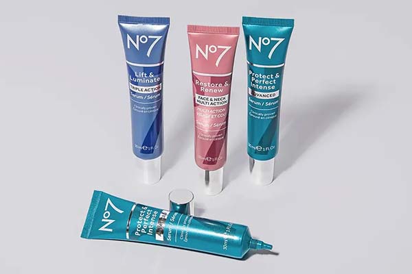 No7美国官网现有精选产品无门槛7折促销，满额免邮