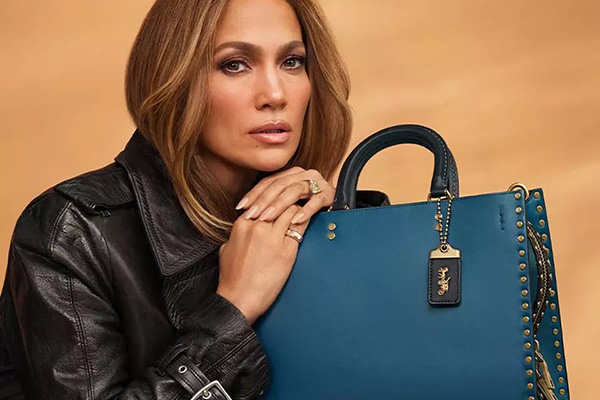 Coach Outlet 美国官网全场包袋低至3折+额外85折促销