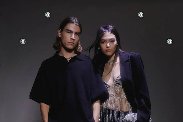 Urban Outfitters 官网现有节日12日闪促，甄选商品5折