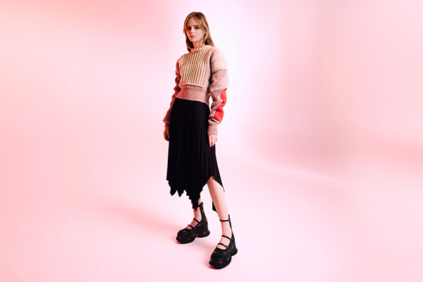 CHARLES&KEITH 美国官网折扣区低至5折+正价9折促销，满额免邮