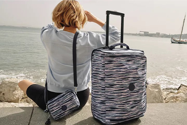 Kipling 美国官网全场无门槛75折，满额免邮