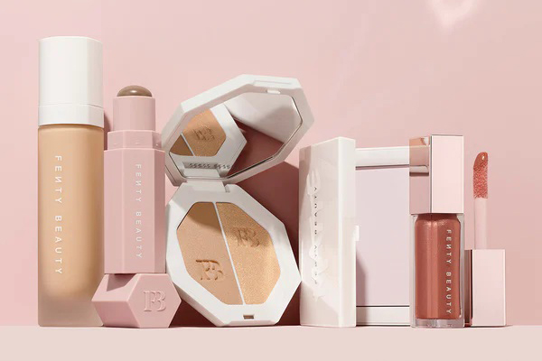 Fenty Beauty 美国官网亲友特卖全场额外7折促销，美境免邮
