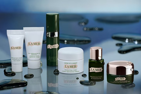 La Mer 美国官网现有满$300送4件礼+满$500加送浓缩精华和眼霜