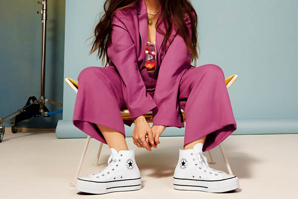 Converse 匡威美国官网甄选鞋款低至5折+额外7折促销，会员免邮