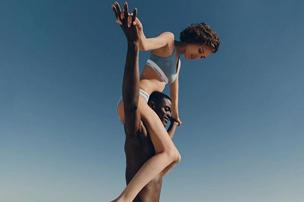 Calvin Klein 美国官网纪念日大促低至4折+额外8.5折，美国免邮