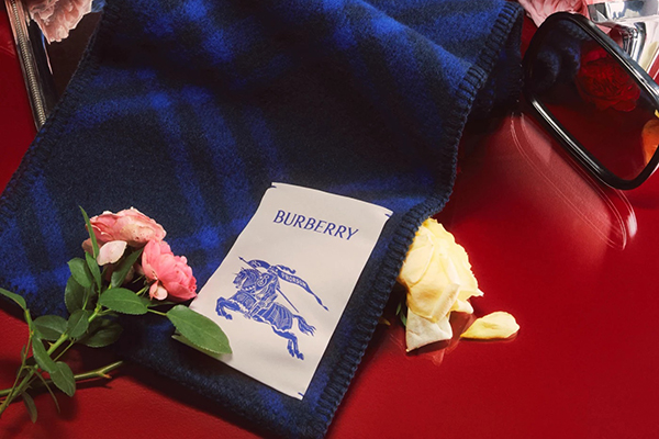Burberry 巴宝莉美国官网现有私密大促时尚单品低至5折